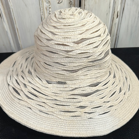 Nine West Elegant Cream Women's Wide Brim Sun Hat - Picture 4 of 7